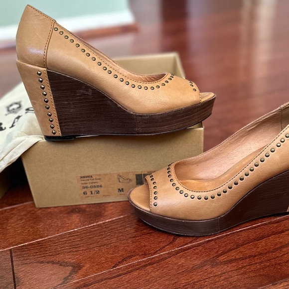 Trask Reina brown leather peep toe wedge - Picture 5 of 11